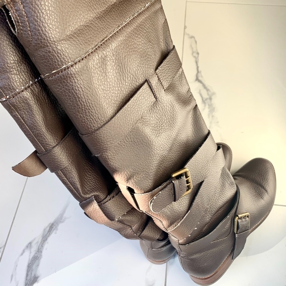 Colin Stuart | Knee High Boots with Fold-over Top - Picture 4 of 6